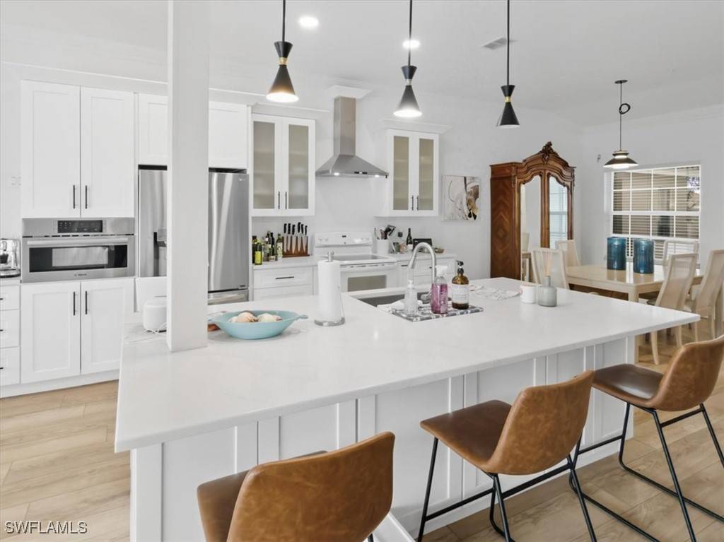 Naples, FL 34109,6876 Redbay Park RD #202