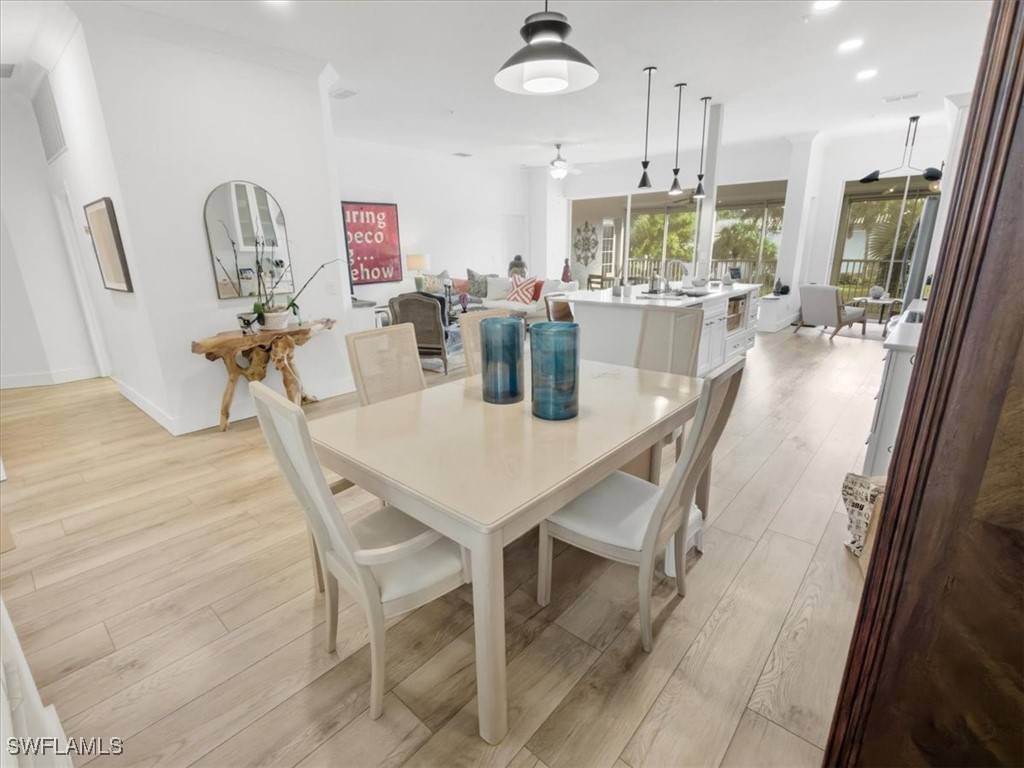 Naples, FL 34109,6876 Redbay Park RD #202