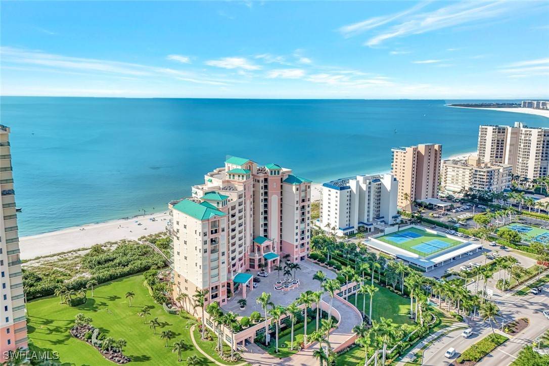 Marco Island, FL 34145,930 Cape Marco DR #506