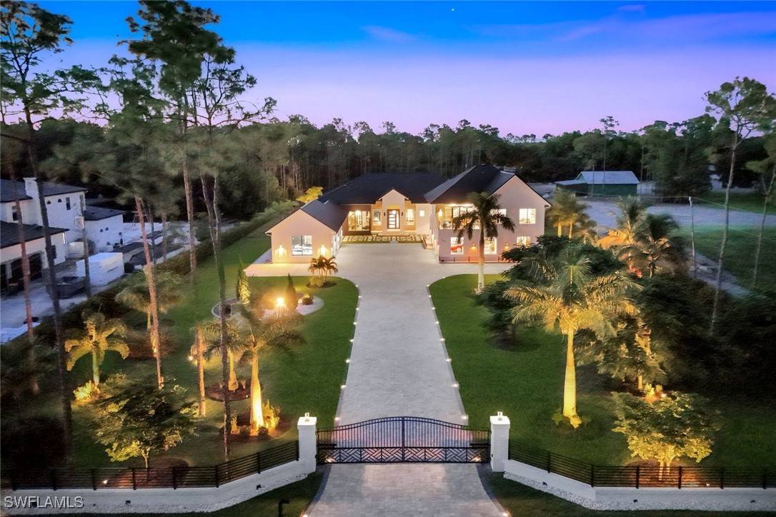 Naples, FL 34109,6677 Hunters RD