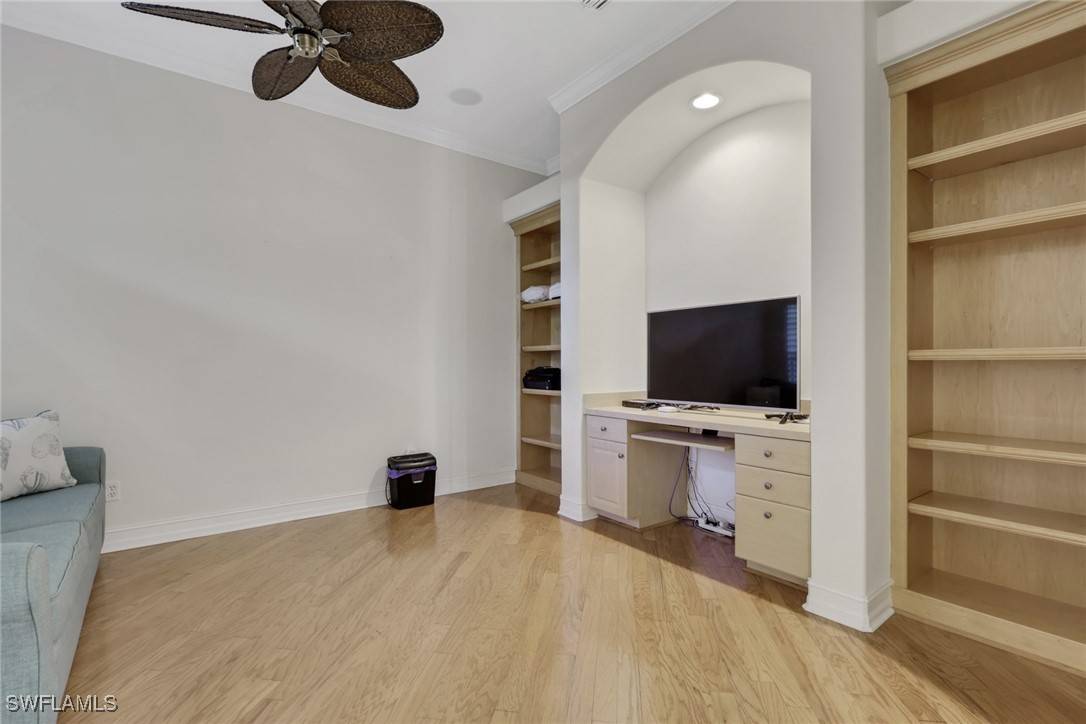 Naples, FL 34119,3134 Santorini CT