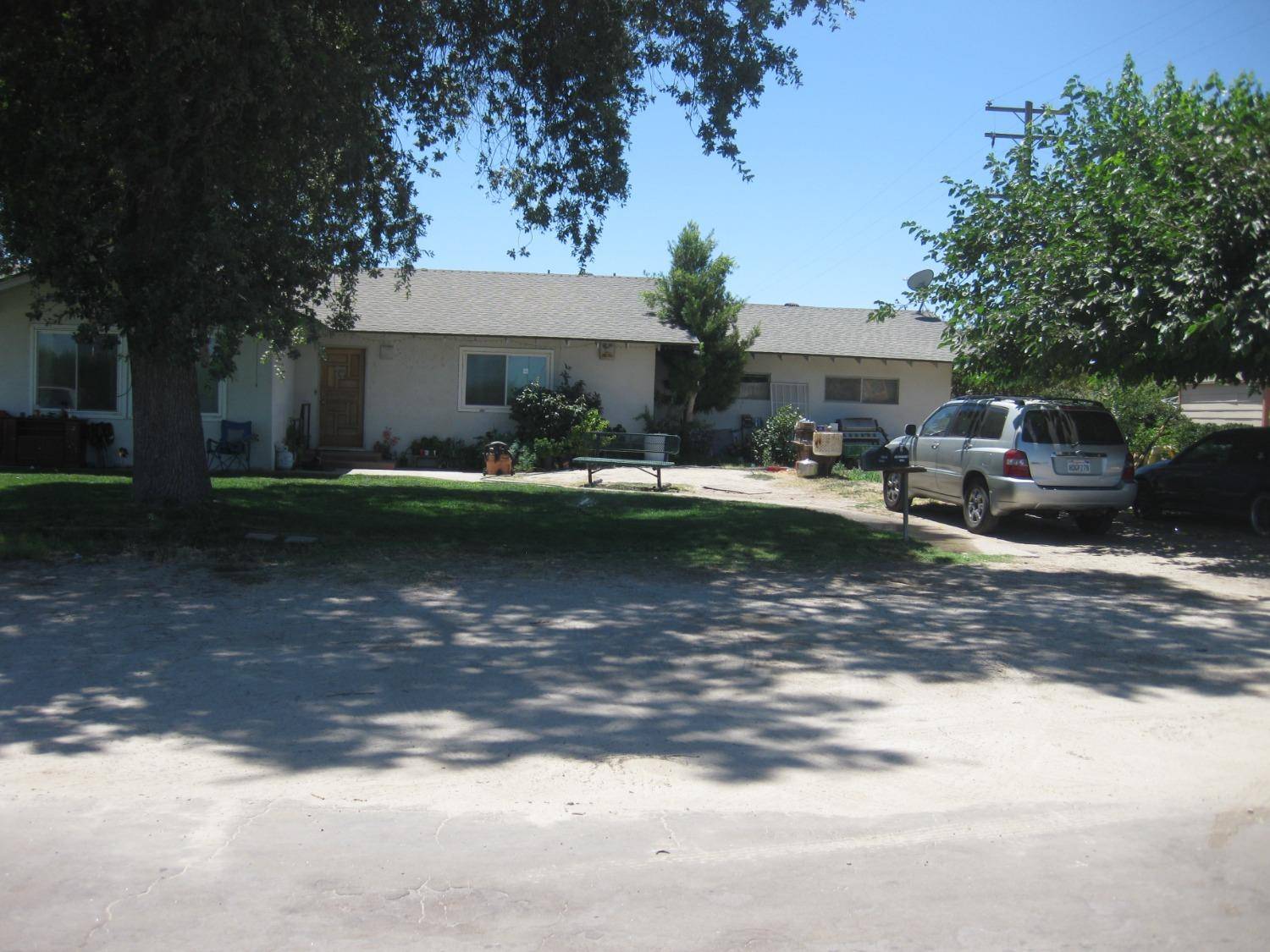 Fresno, CA 93706,1375 W Rose AVE