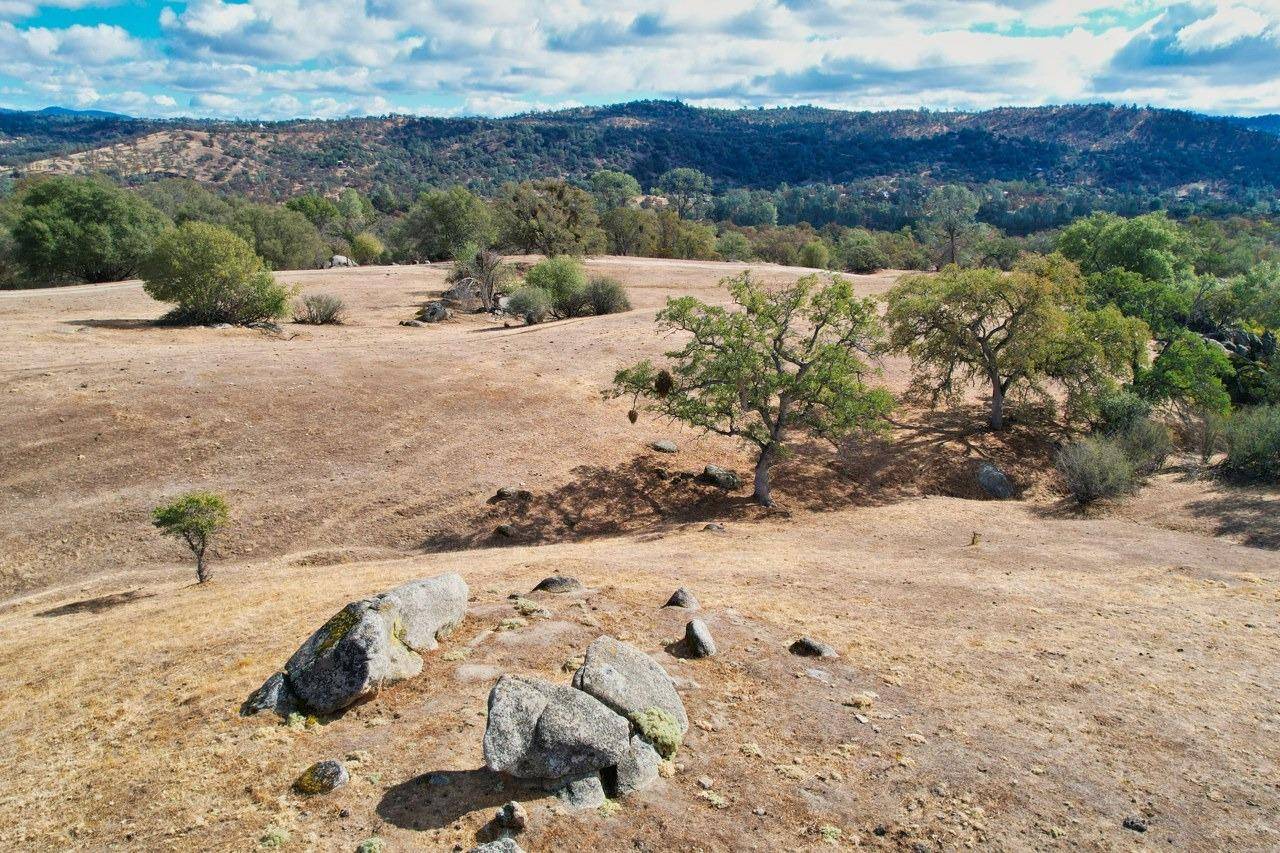 Coarsegold, CA 93614,0 River Knolls