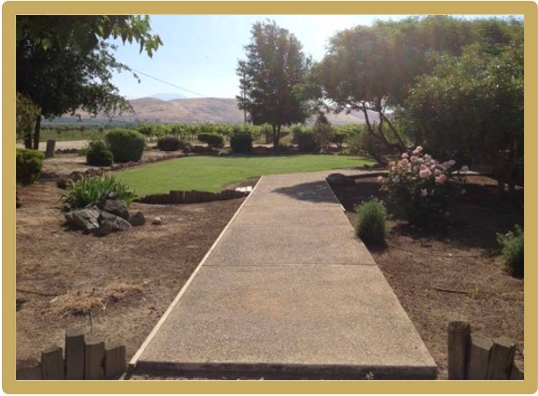 Exeter, CA 93221,25401 S Spruce