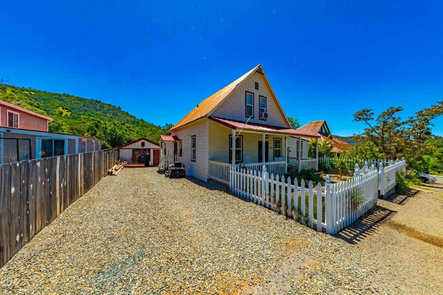 Coulterville, CA 95311,5026 Water ST