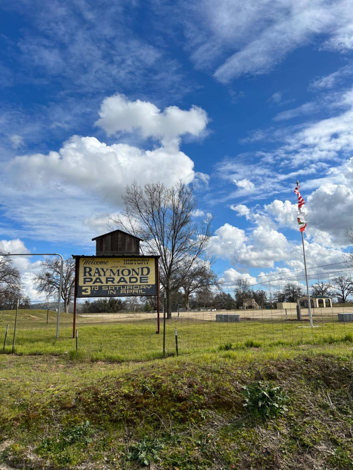 Raymond, CA 93653,4 Valley St ST