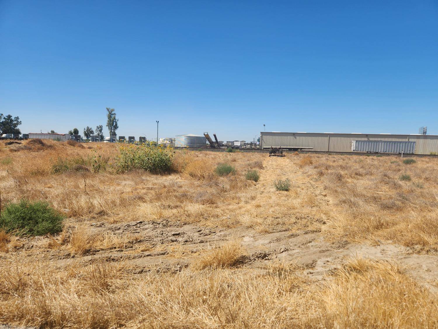 Traver, CA 93673,368 Avenue