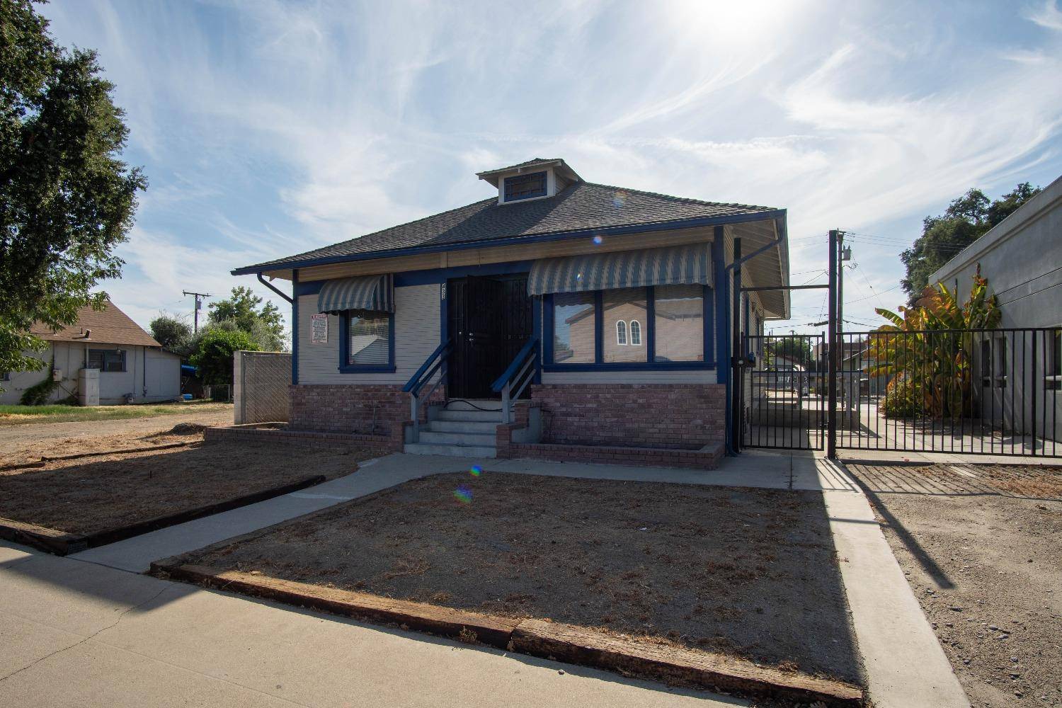 Visalia, CA 93277,433 S Bridge ST