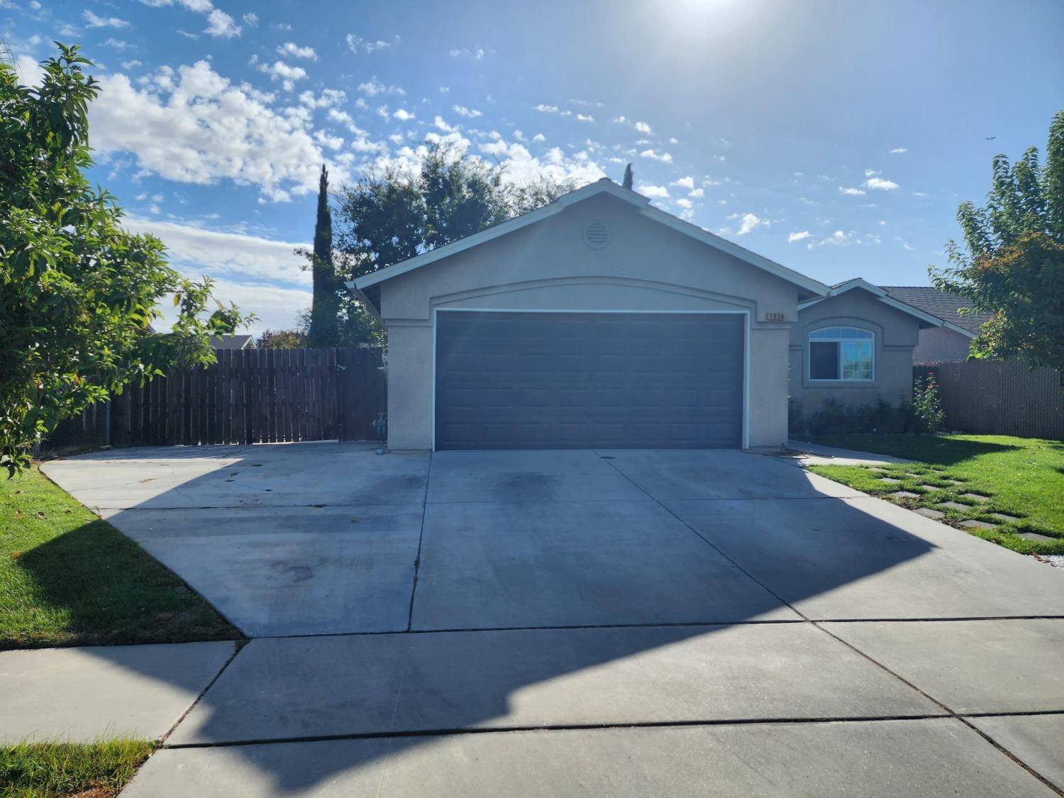 Sanger, CA 93657,1638 Tucker AVE