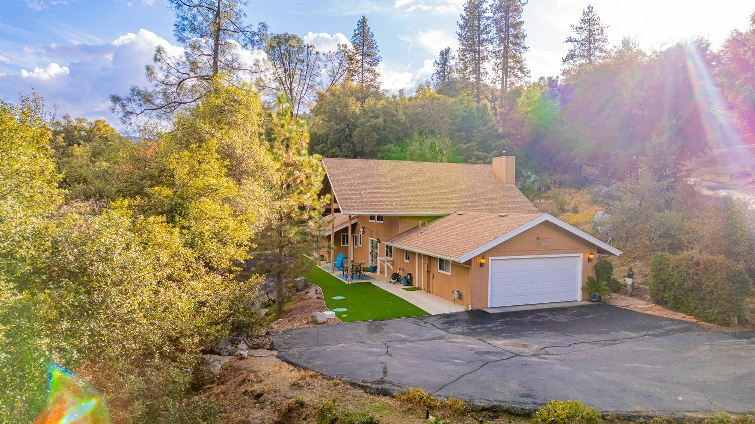 Oakhurst, CA 93644,50365 Spook LN