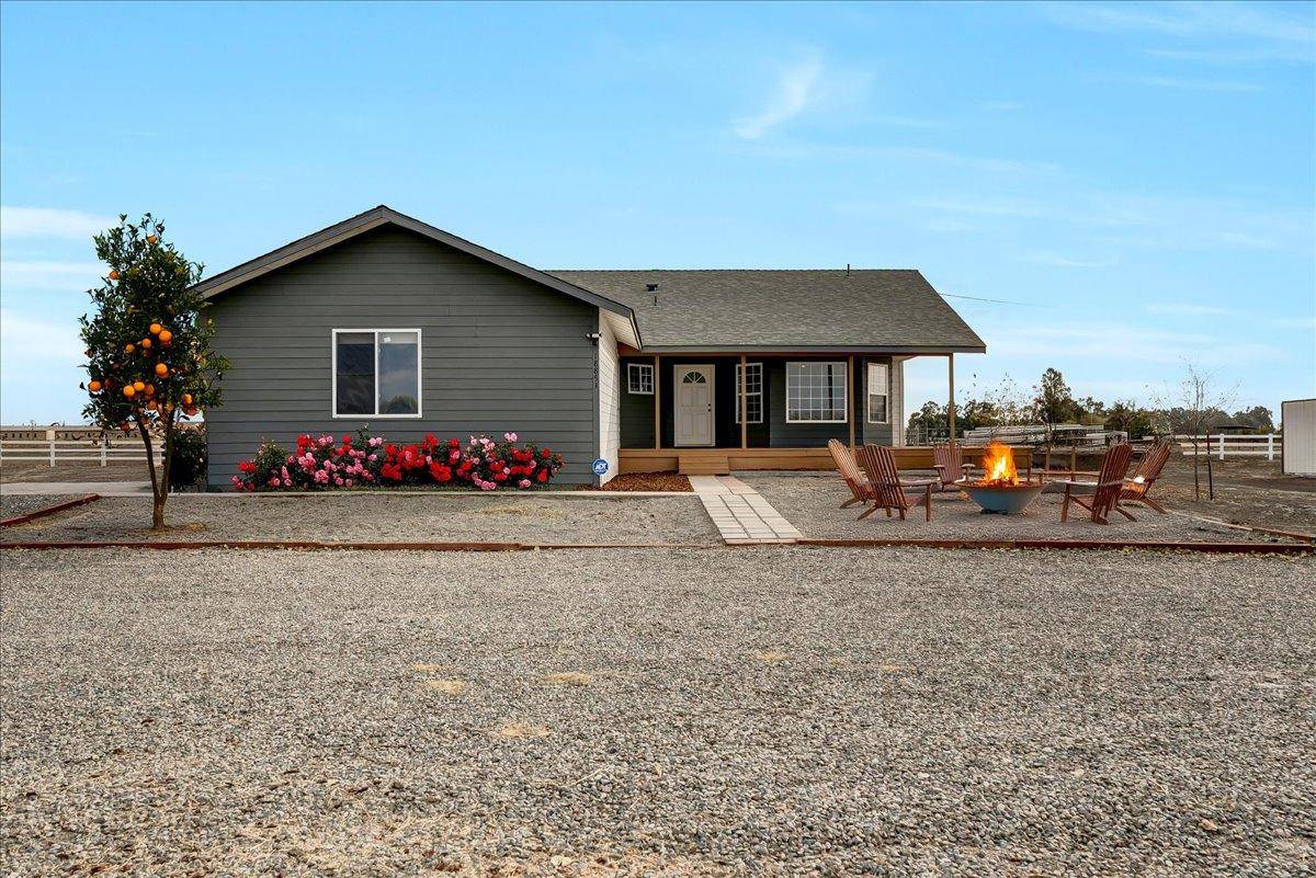 Stratford, CA 93266,18853 King AVE