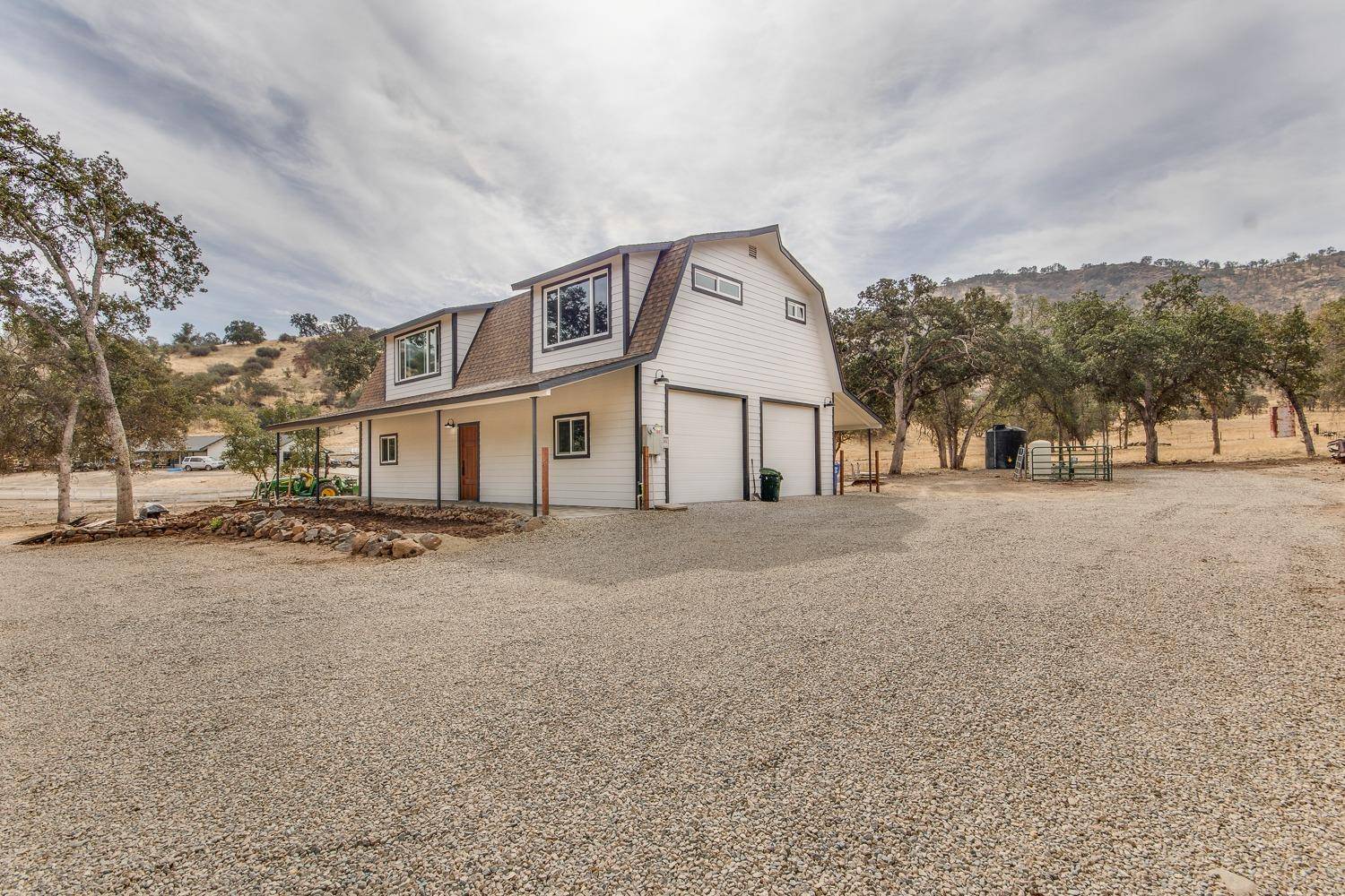 Sanger, CA 93657,6443 Bellows DR