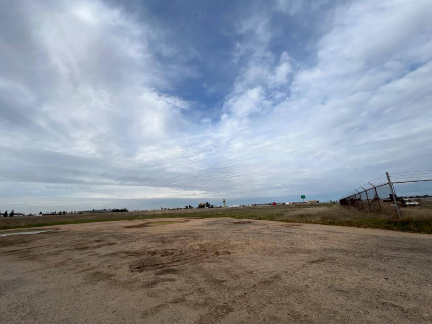 Madera, CA 93637,2833 Boles ST