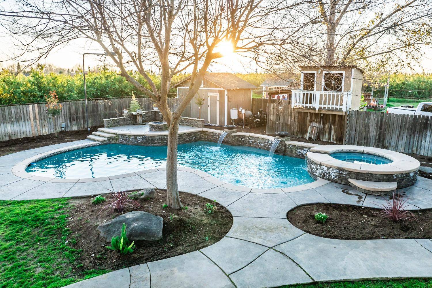 Del Rey, CA 93616,4007 S Highland AVE