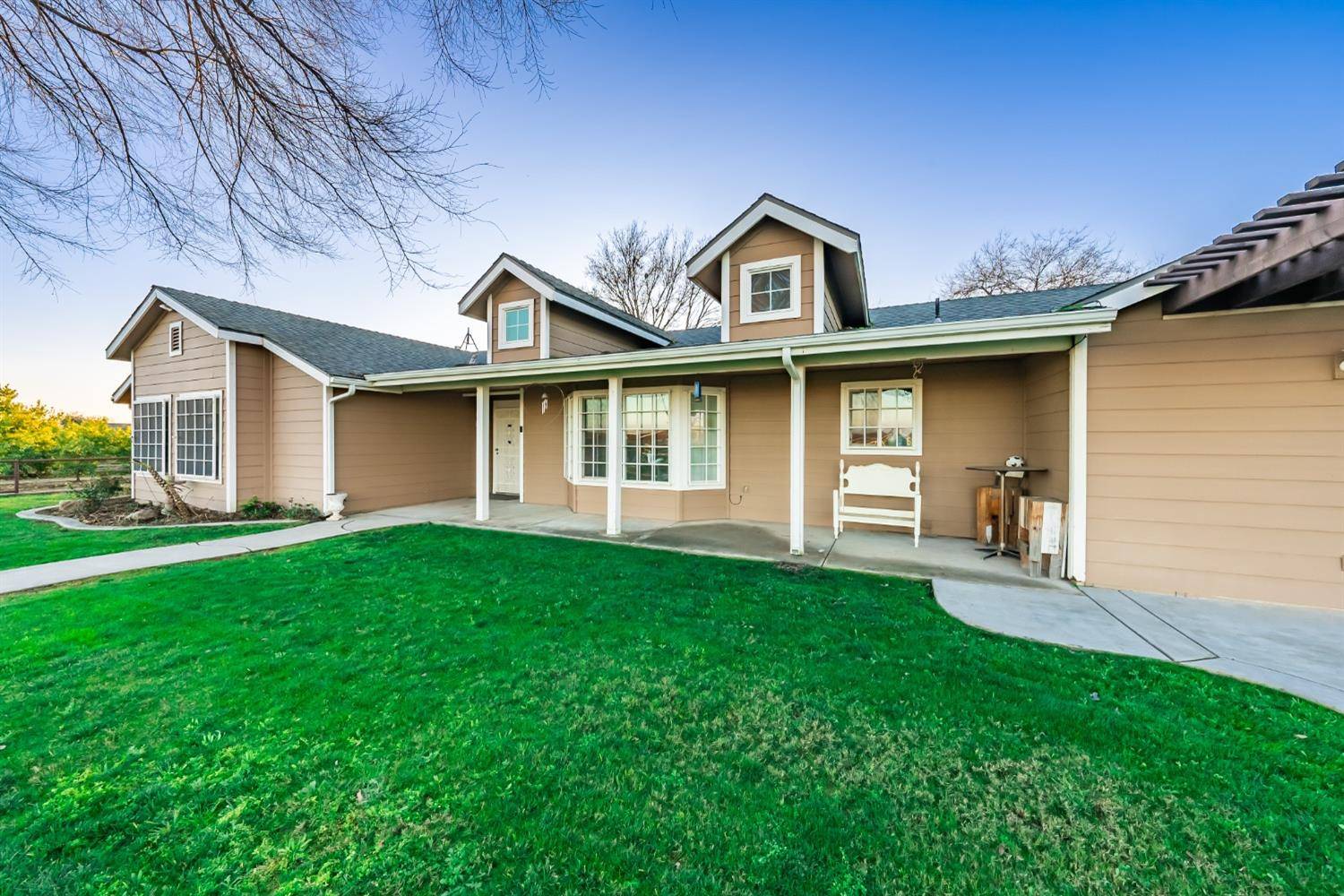 Del Rey, CA 93616,4007 S Highland AVE