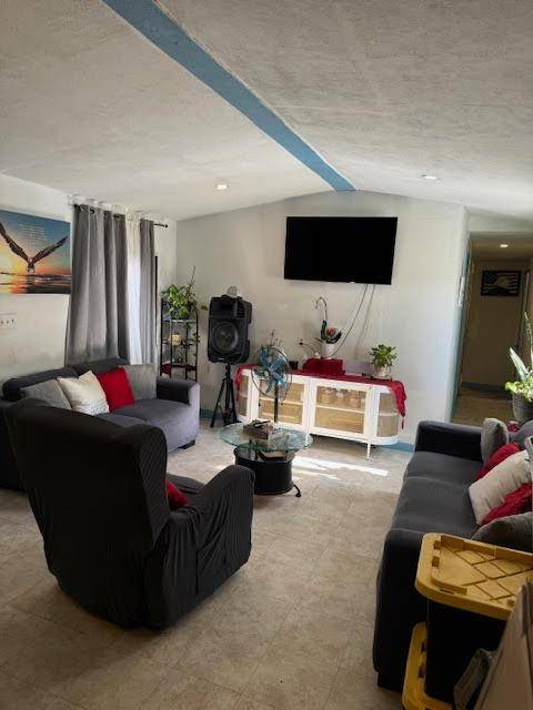 Coalinga, CA 93210,1214 Elizabeth ST #85