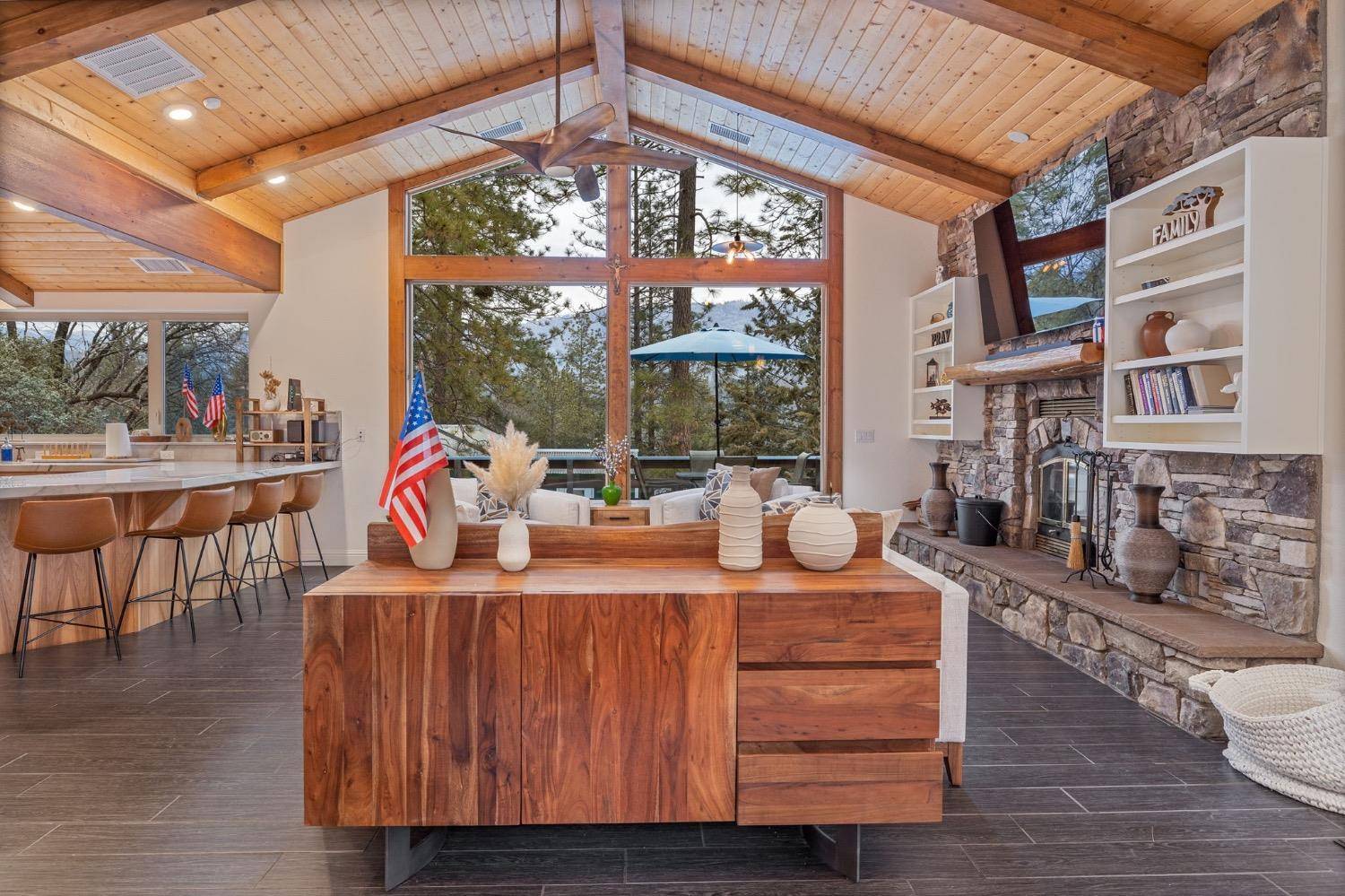 North Fork, CA 93643,56207 Manzanita Lake Drive