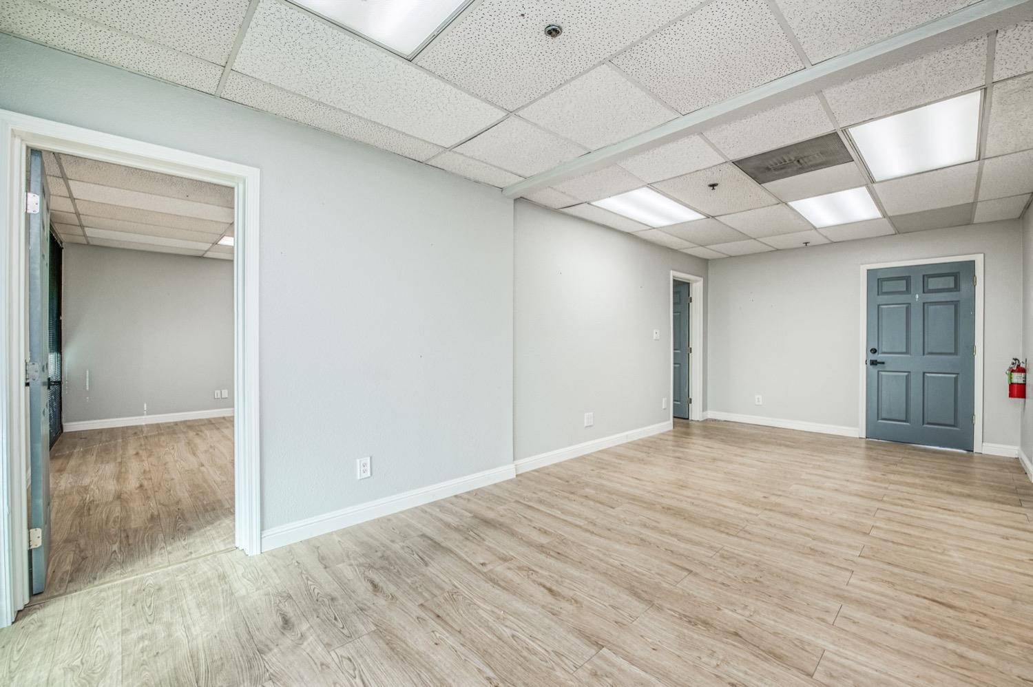 Fresno, CA 93710,2743 E Shaw AVE