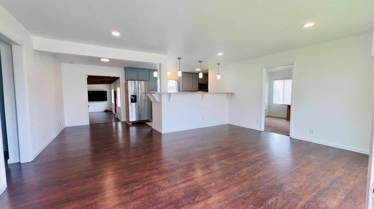 Fresno, CA 93704,82 E Sussex WAY