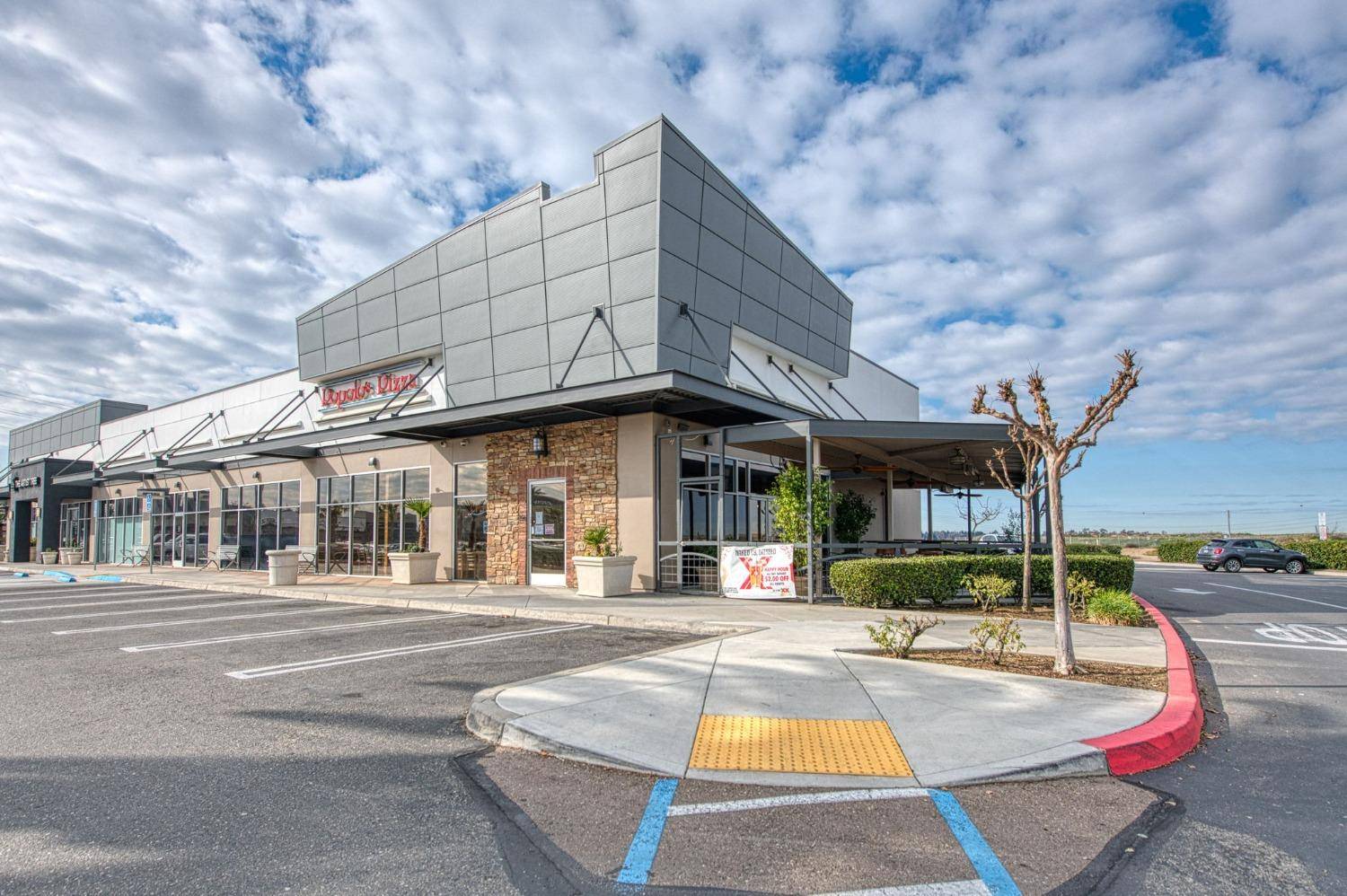 Fresno, CA 93711,7835 N Palm AVE