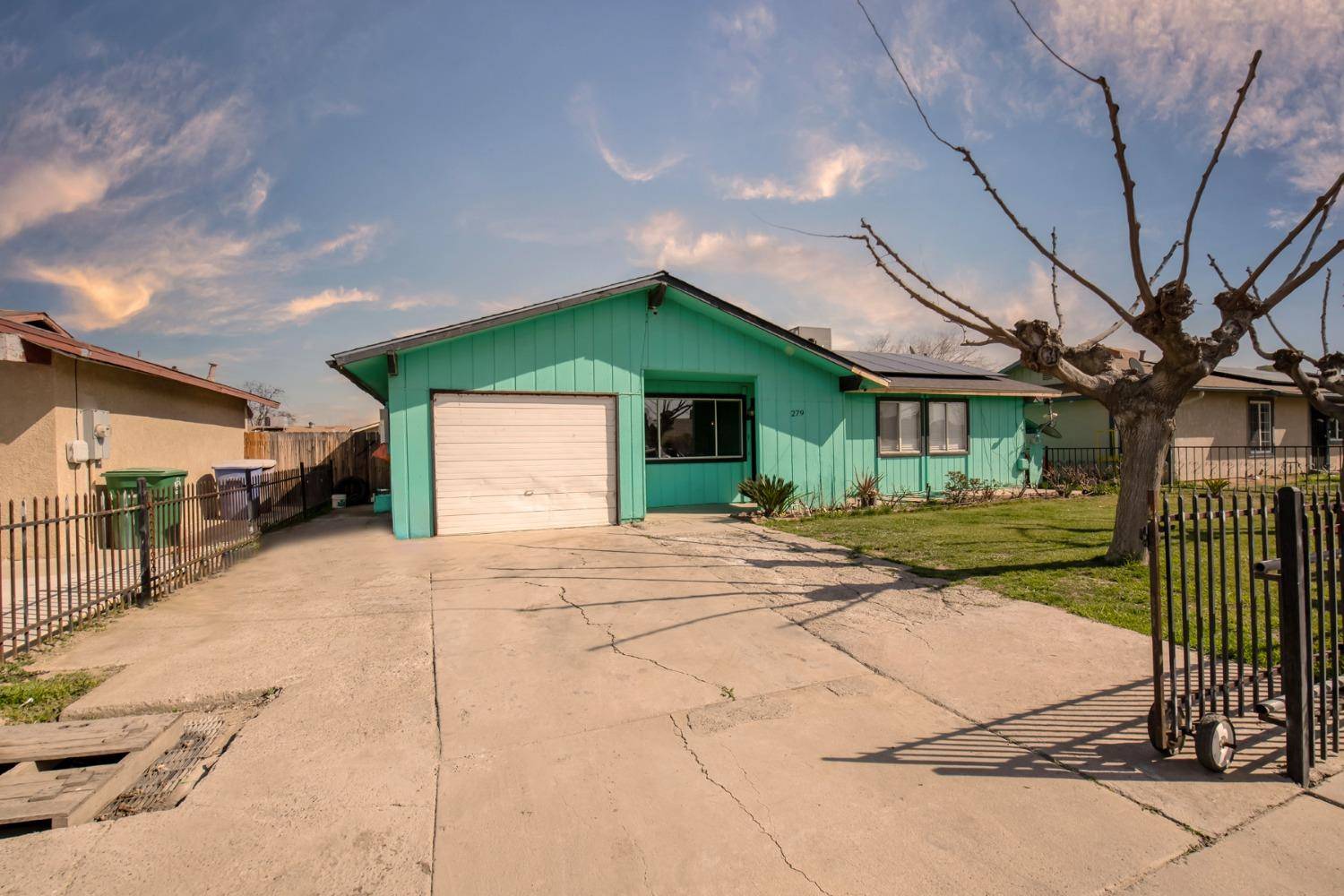 Mendota, CA 93640,279 L ST