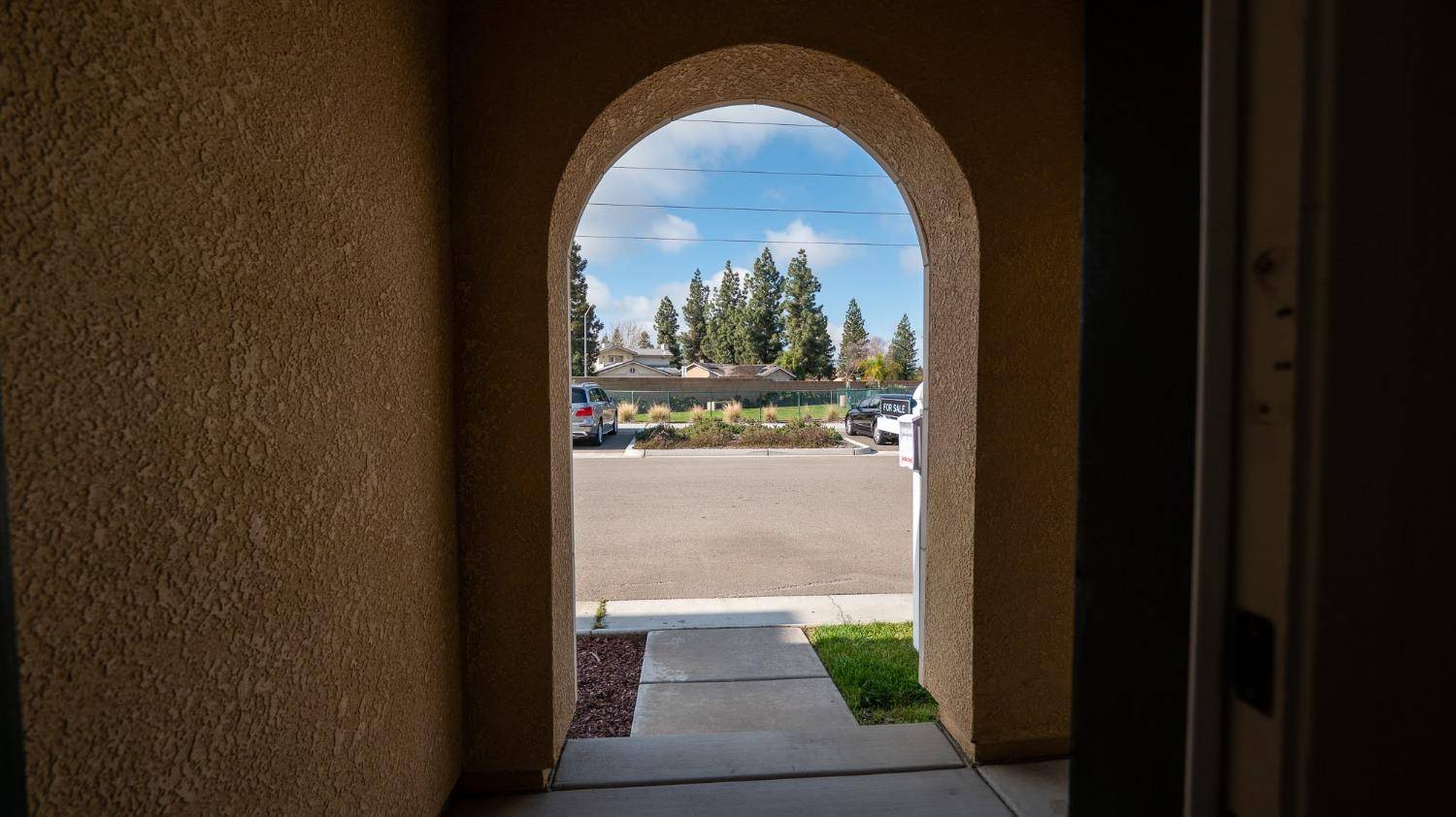 Fresno, CA 93722,6312 N Santa Lucia WAY