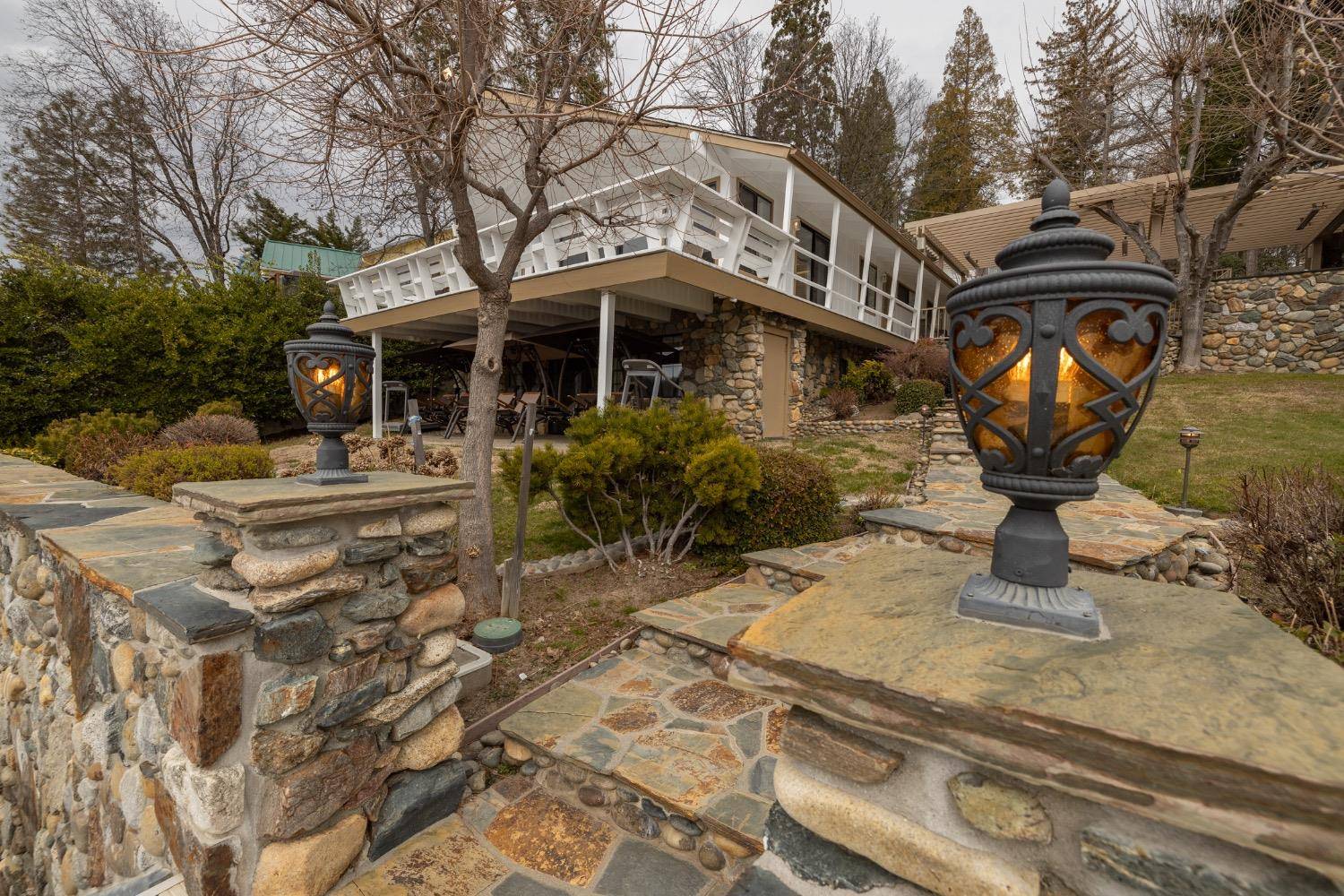 Bass Lake, CA 93604,39118 Lake Dr