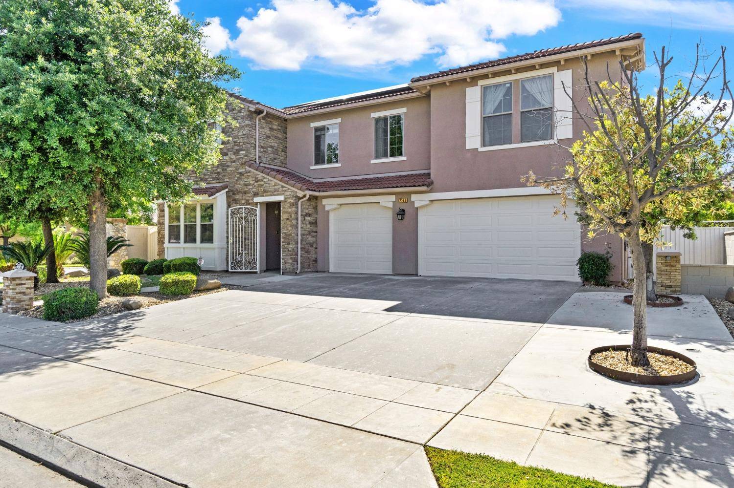 Clovis, CA 93619,2188 Whiteash AVE