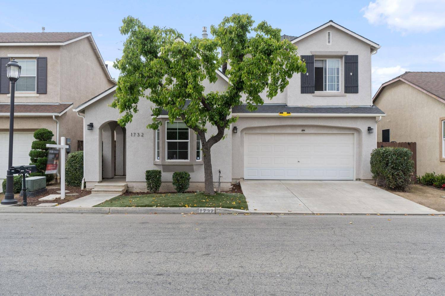 Clovis, CA 93619,1732 N Avignon LN