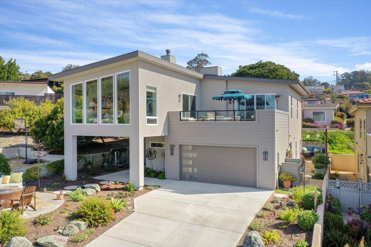Morro Bay, CA 93442,290 Piney LN