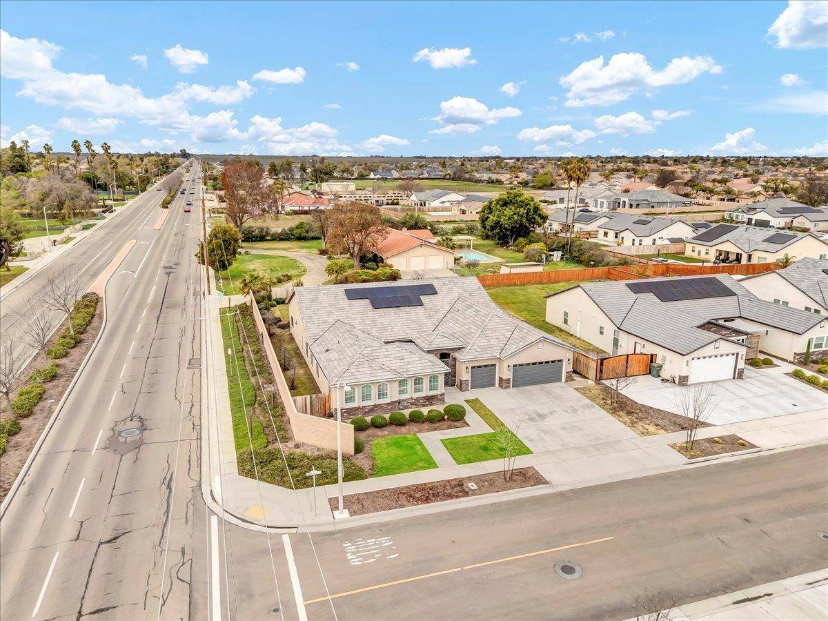 Hanford, CA 93230,1684 W Berkshire LN