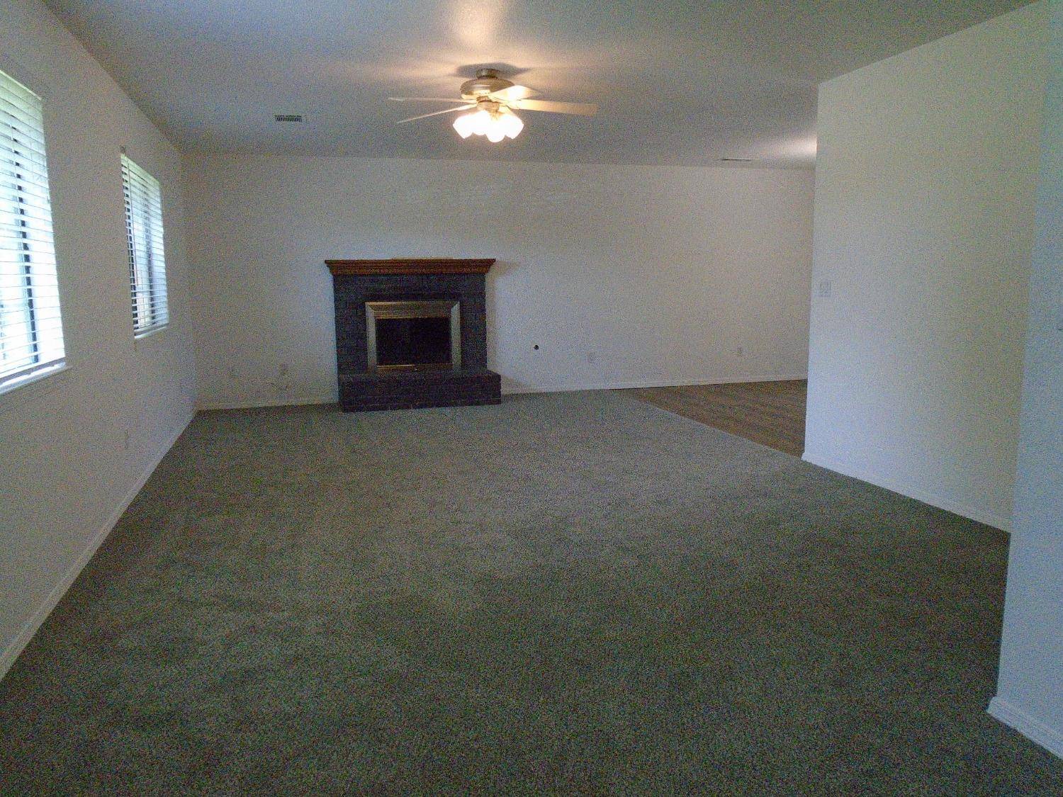 Hanford, CA 93230,896 W Cortner ST