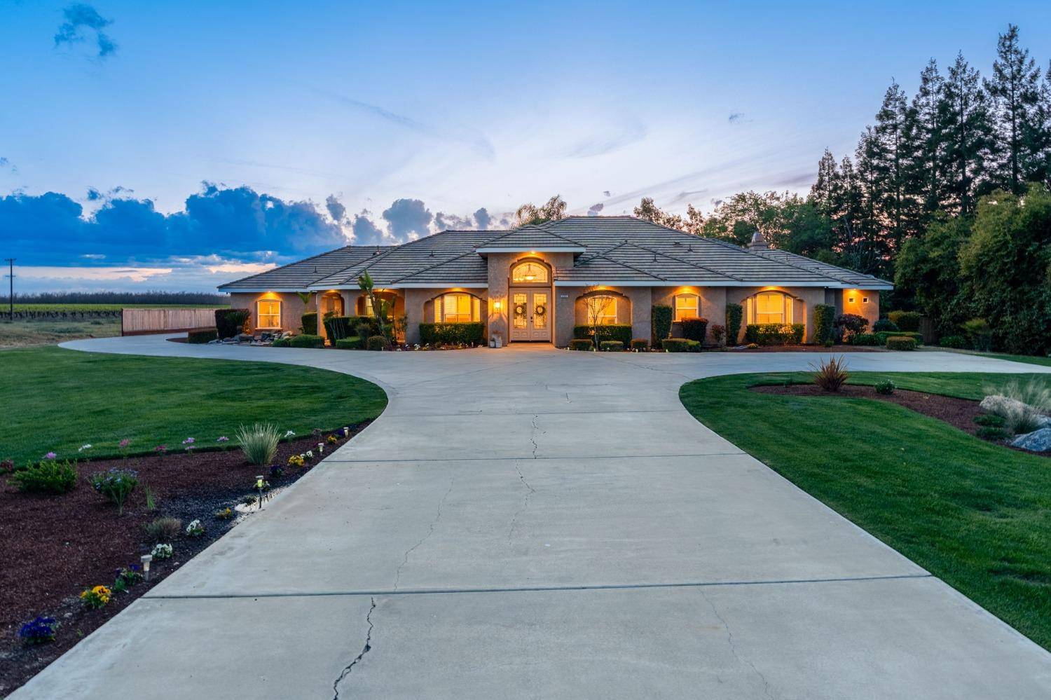 Selma, CA 93662,11217 S Fowler AVE