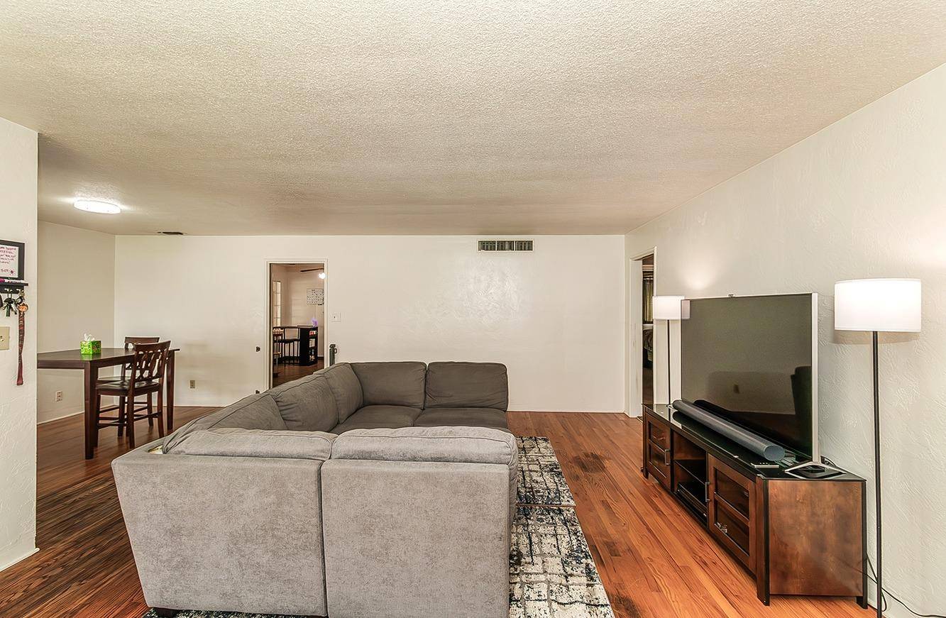 Fresno, CA 93726,3425 N Bond AVE