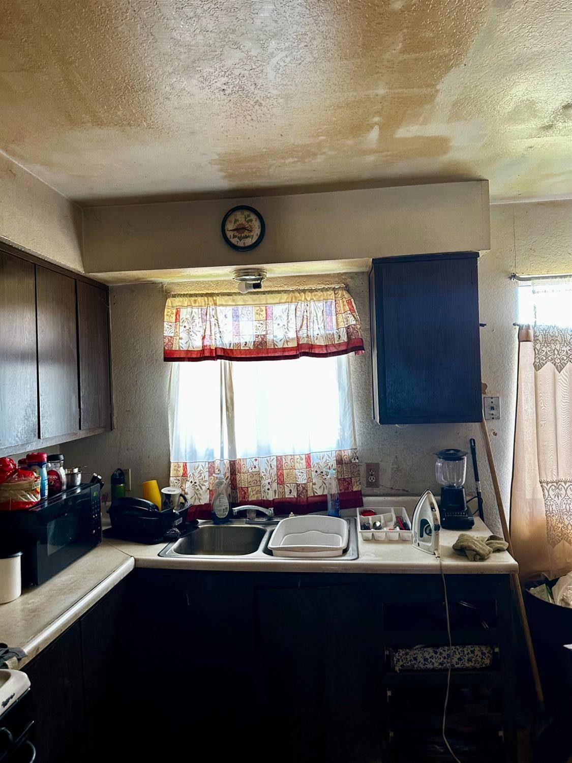 Mendota, CA 93640,203 J ST