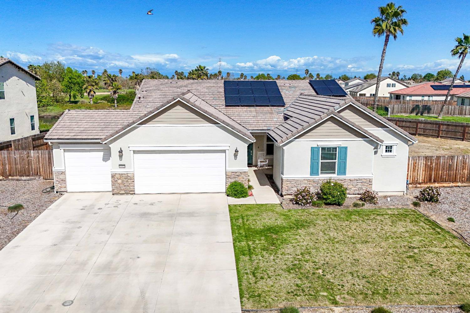 Chowchilla, CA 93610,13525 Royal Oaks CT