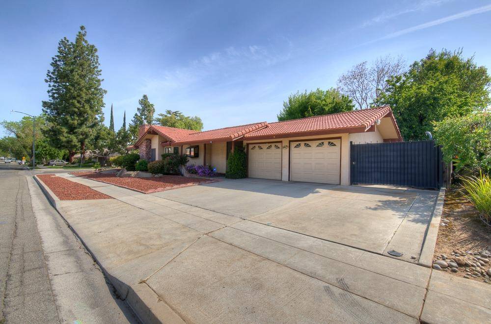 Fresno, CA 93711,3383 W Menlo AVE