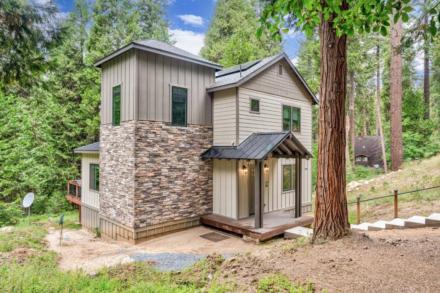 Yosemite West, CA 95389,7190 Yosemite Park WAY
