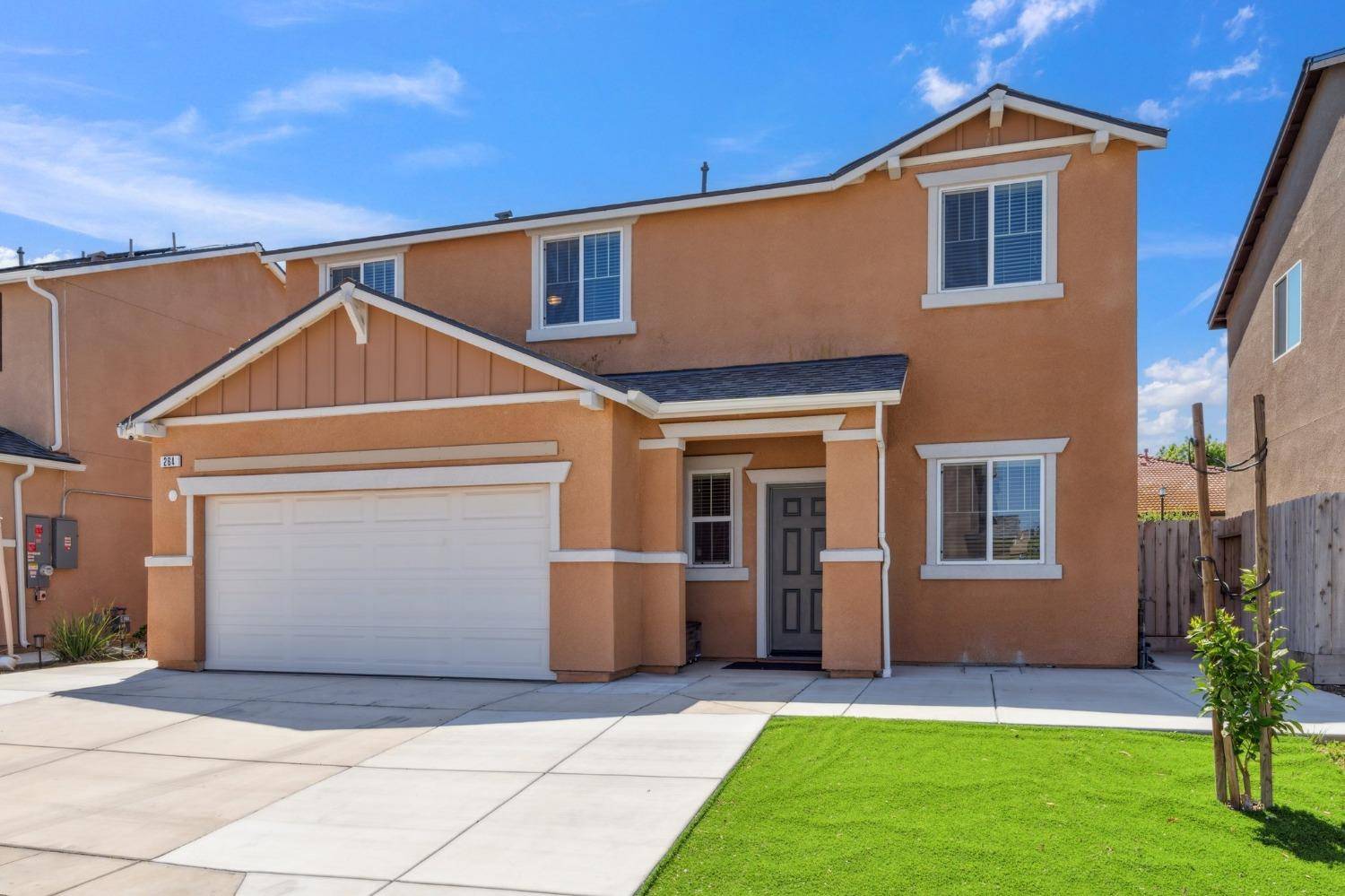 Madera, CA 93638,264 Rosebriar ST