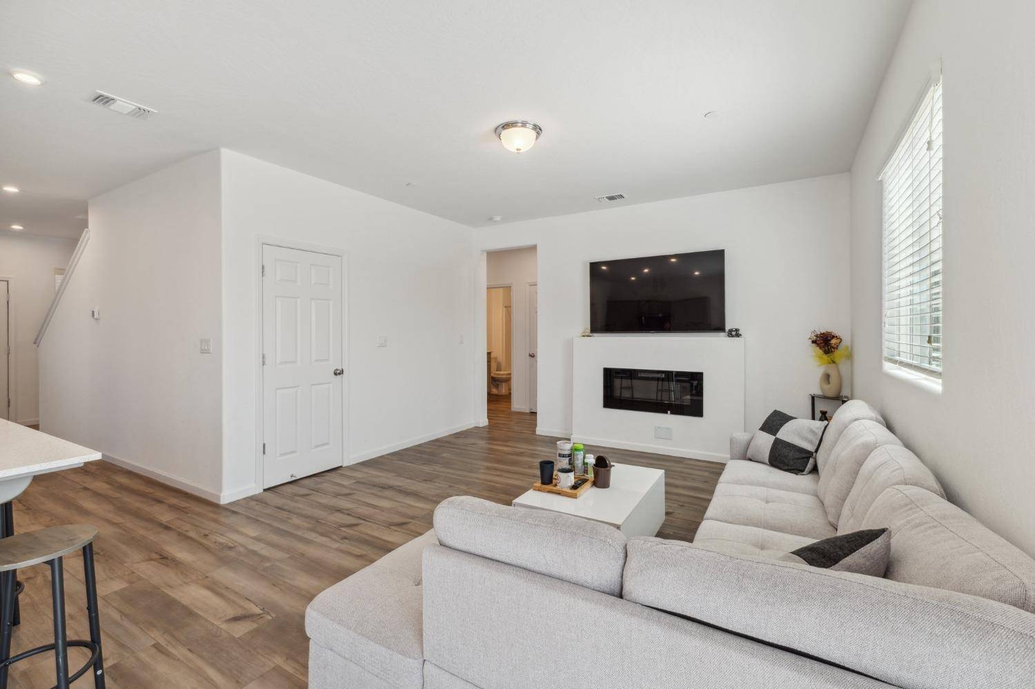 Madera, CA 93638,264 Rosebriar ST