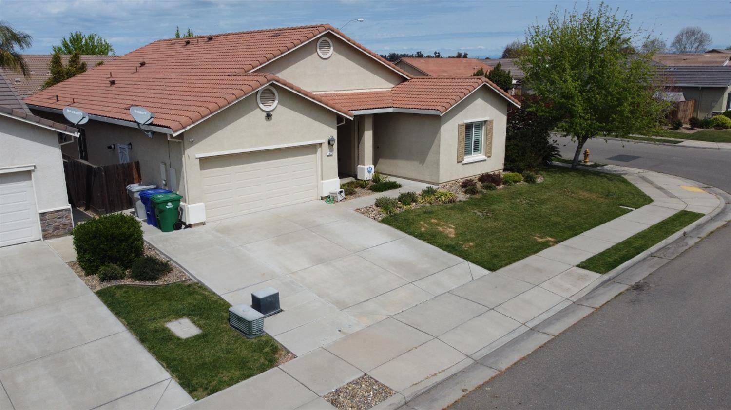 Atwater, CA 95301,1939 Bridlewood DR
