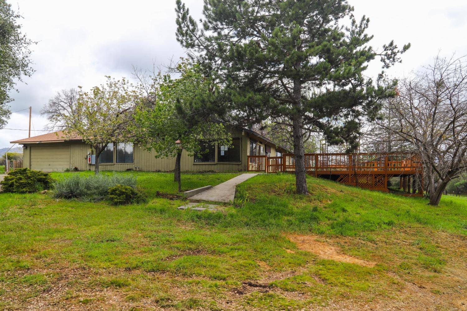 Coarsegold, CA 93614,32157 Navajo CT