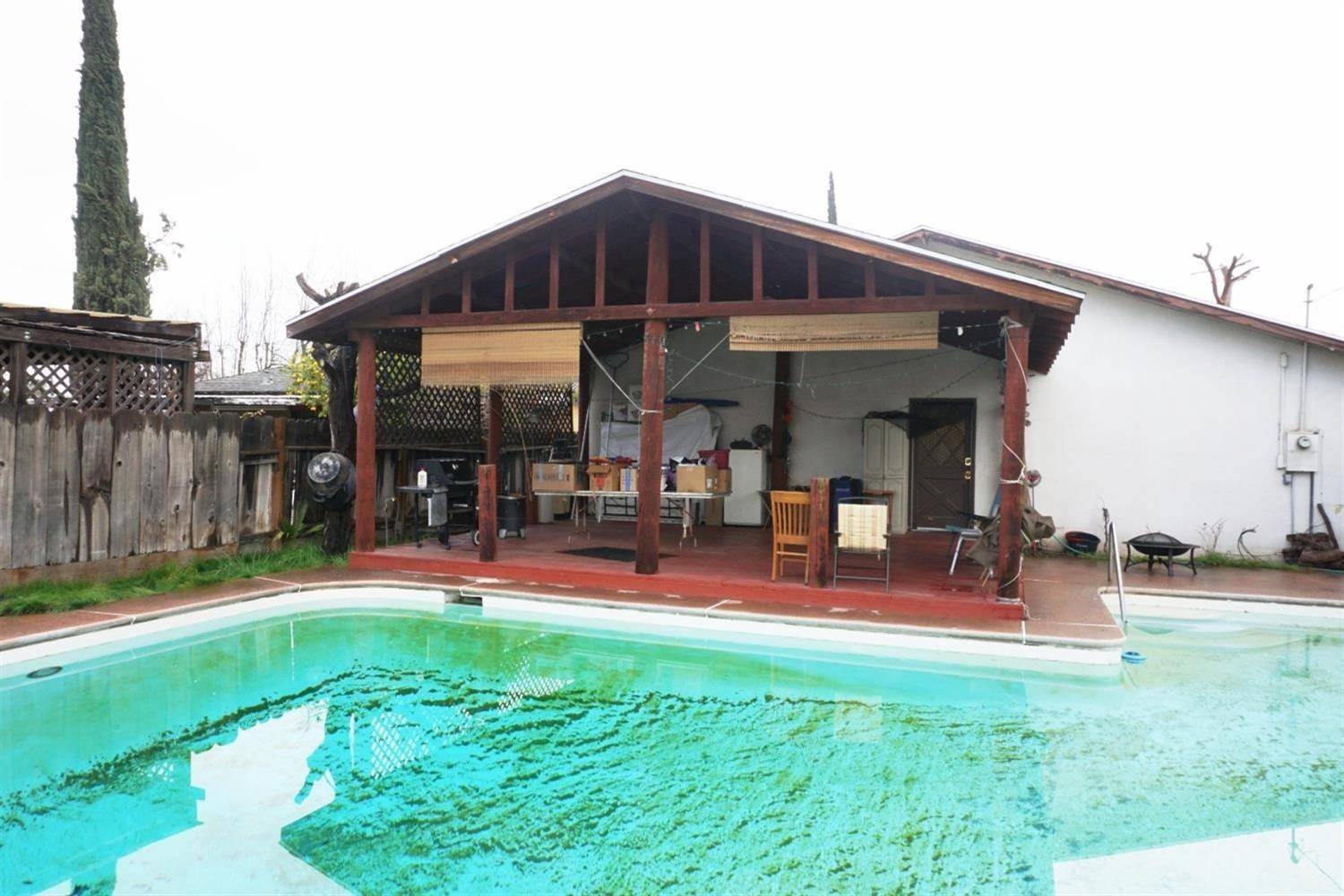 Madera, CA 93638,1412 Rogers