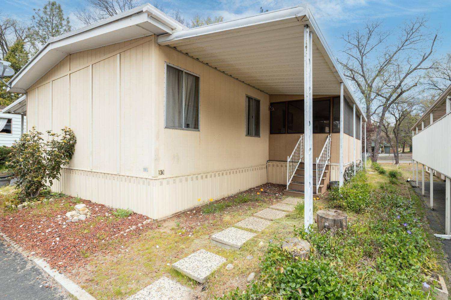 Oakhurst, CA 93644,39678 Road 425b #93