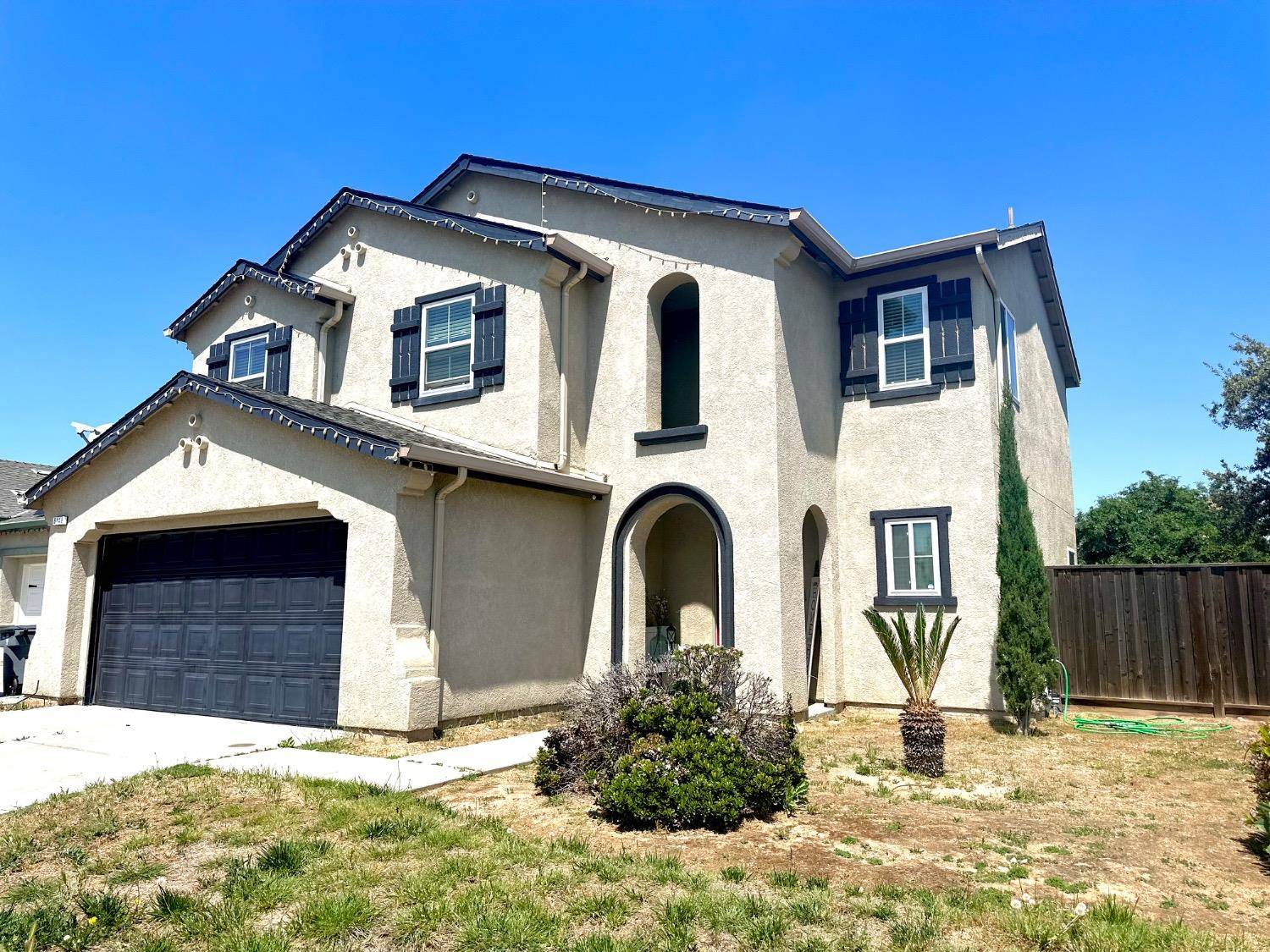 Fresno, CA 93722,5148 W Pine AVE