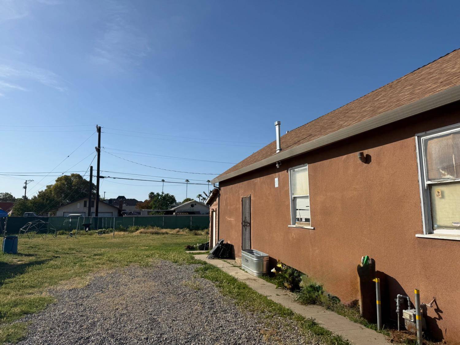 Chowchilla, CA 93610,1416 Orange AVE