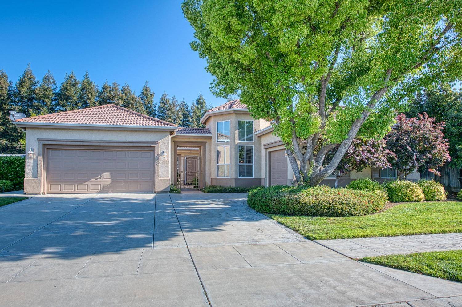 Clovis, CA 93619,2643 Qunicy AVE