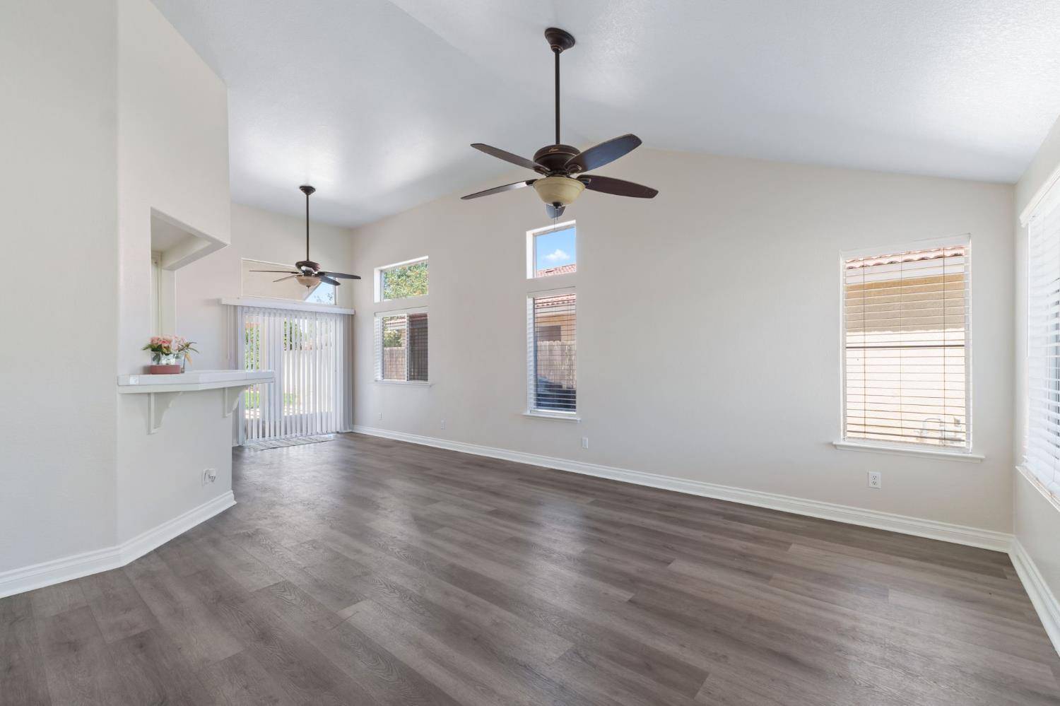Fresno, CA 93722,5680 W Escalon AVE