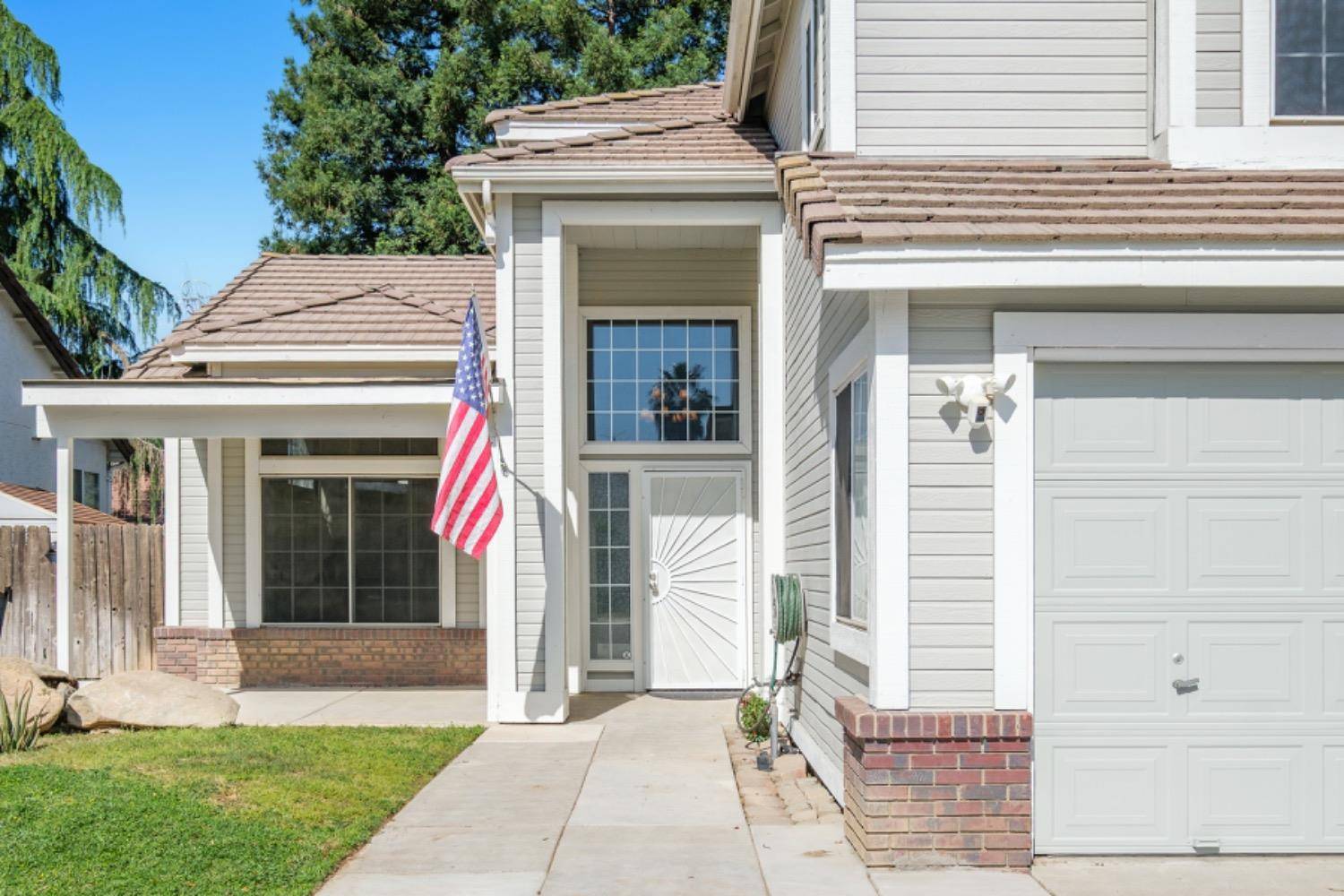 Fresno, CA 93722,6583 N State AVE