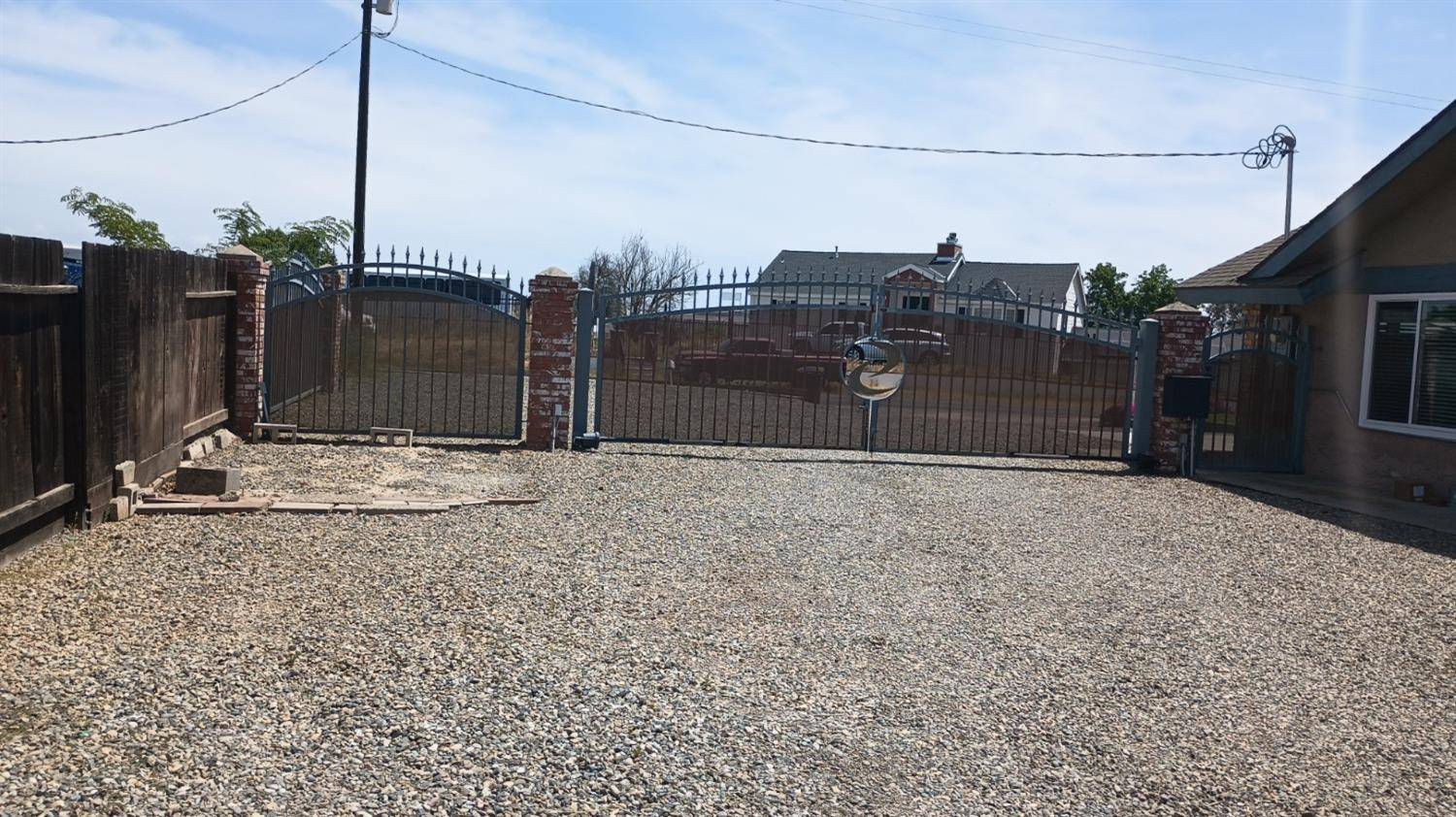 Madera, CA 93636,14728 Huntington RD